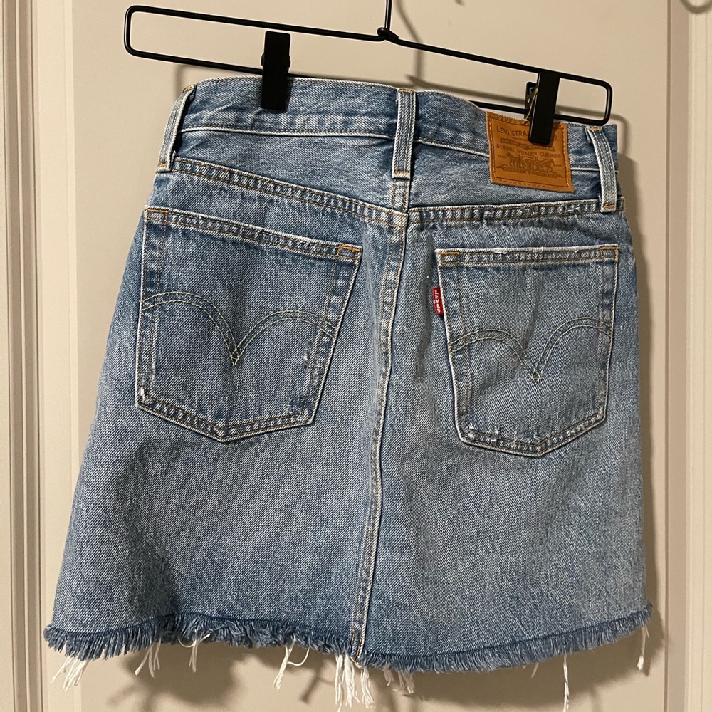 Levi’s denim skirt